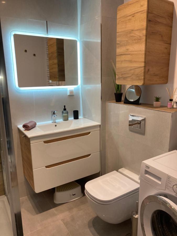 Nowy Apartament Świnoujście Exteriör bild